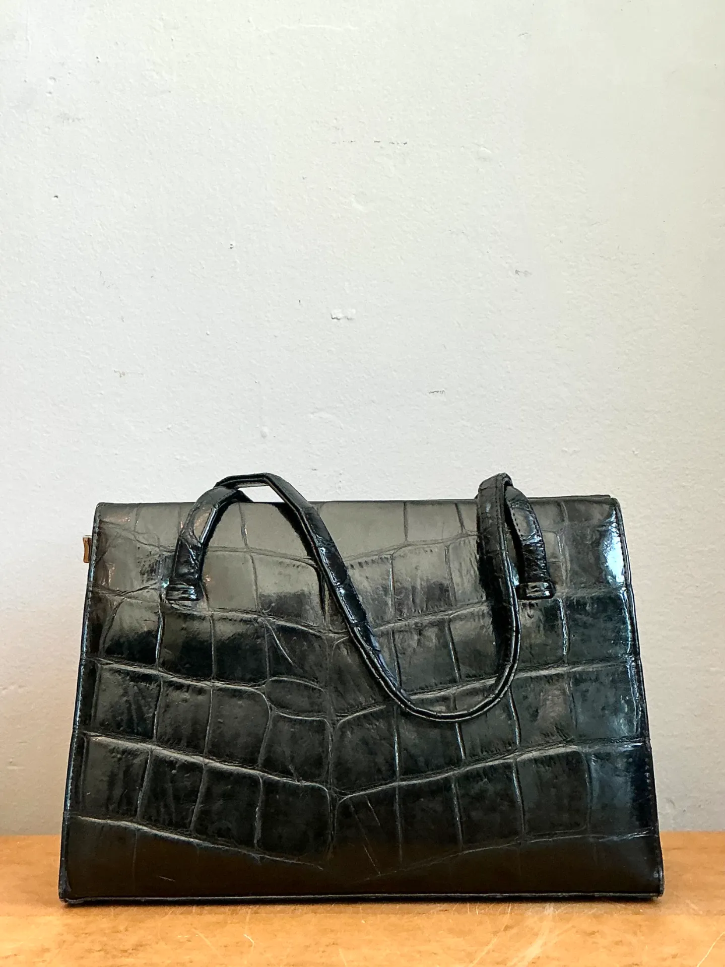 Vintage Crocodile Handbag with Metal Frame — additional photo 6