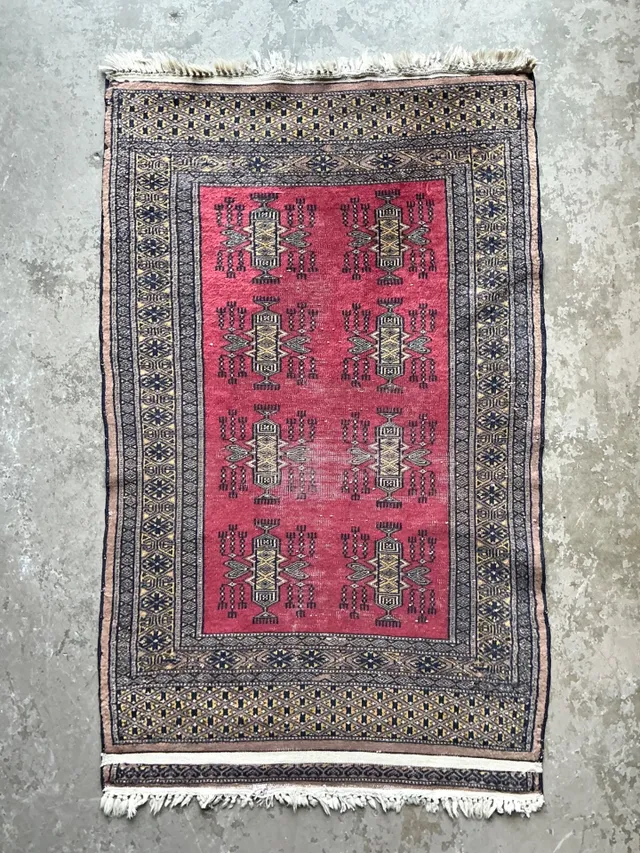 Vintage Hand-Knotted Geometric Wool Rug — additional photo 5