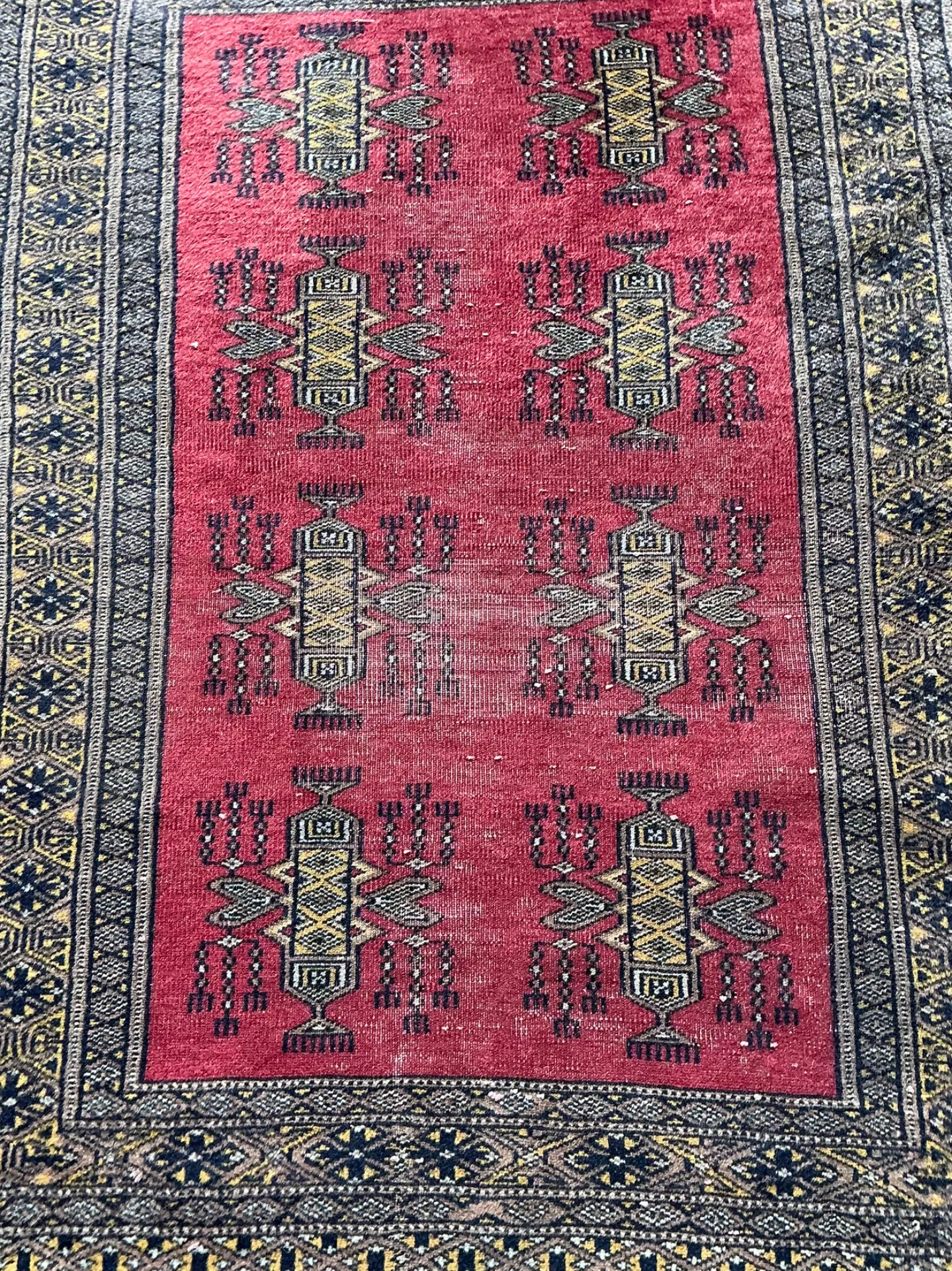 Vintage Hand-Knotted Geometric Wool Rug — additional photo 7