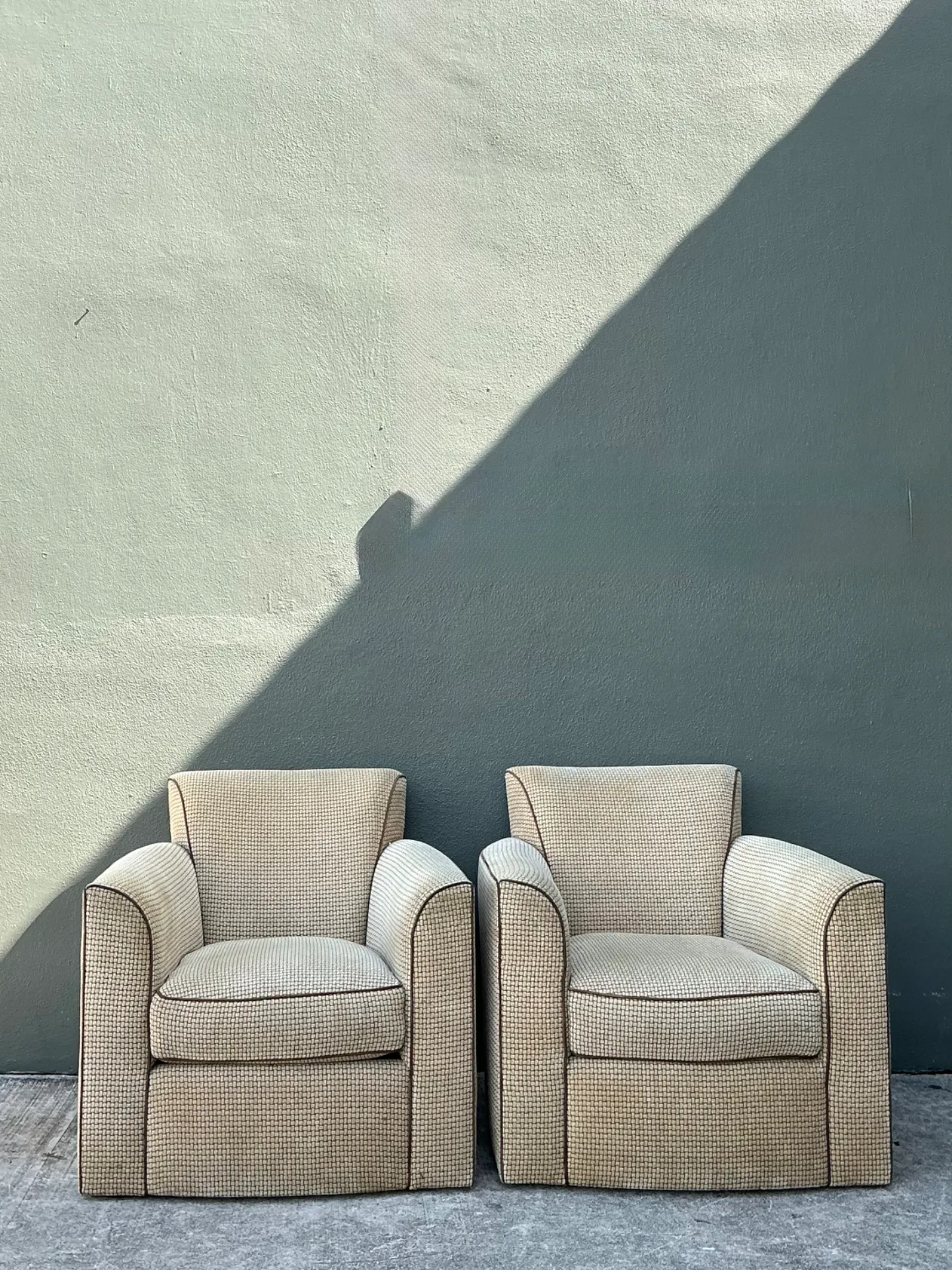 Vintage Donghia Swivel Lounge Chairs with Ottomans  - A Pair — additional photo 4