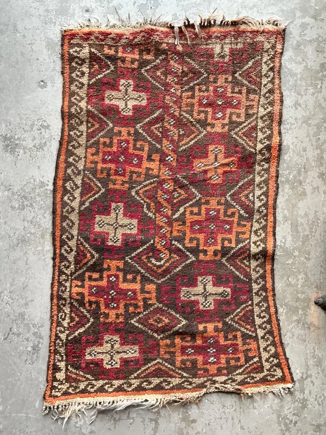 Vintage Hand-Knotted Geometric Wool Rug — additional photo 6