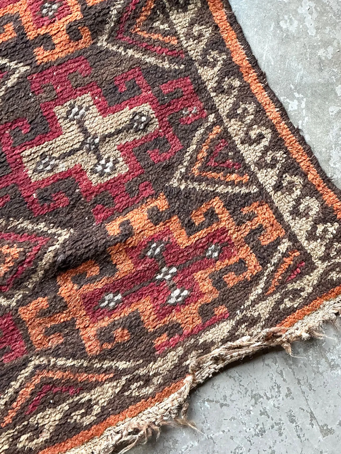 Vintage Hand-Knotted Geometric Wool Rug — additional photo 2