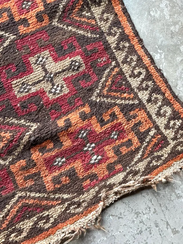 Vintage Hand-Knotted Geometric Wool Rug — additional photo 2