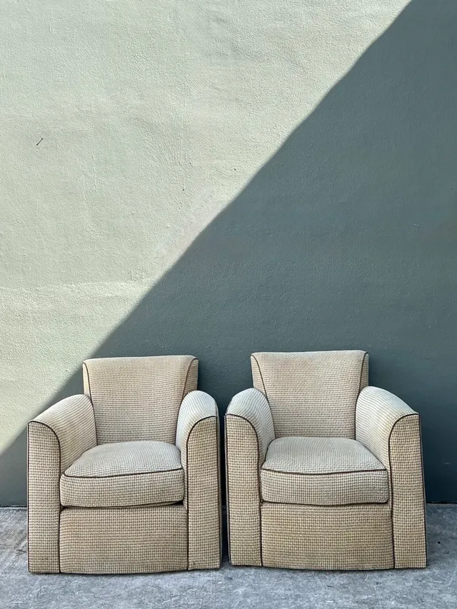 Vintage Donghia Swivel Lounge Chairs with Ottomans - A Pair — additional photo 7
