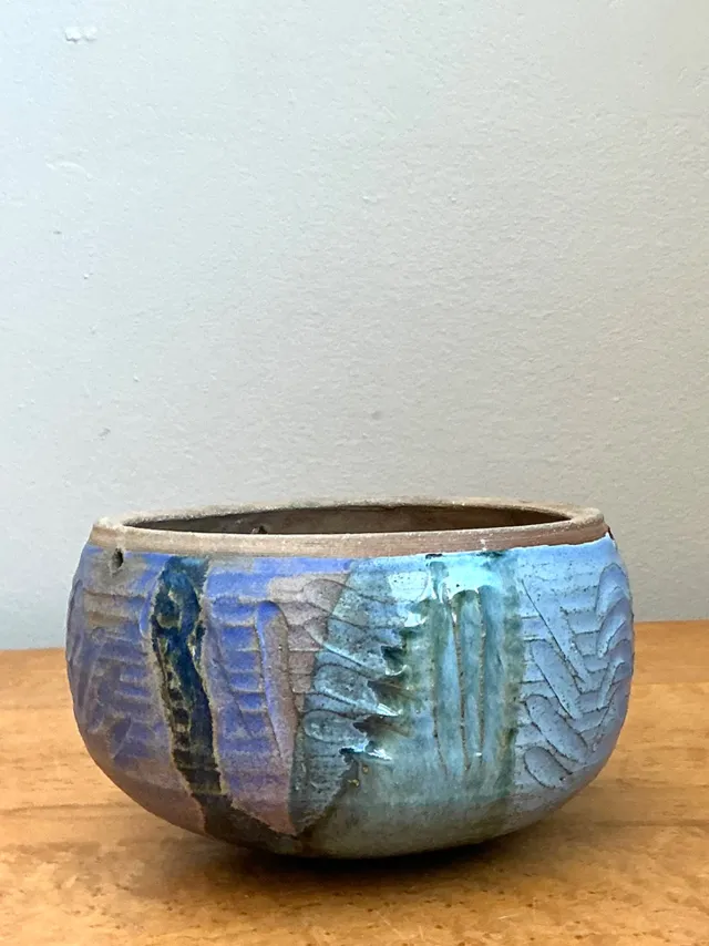 Vintage Handcrafted Studio Pottery Bowl — additional photo 2