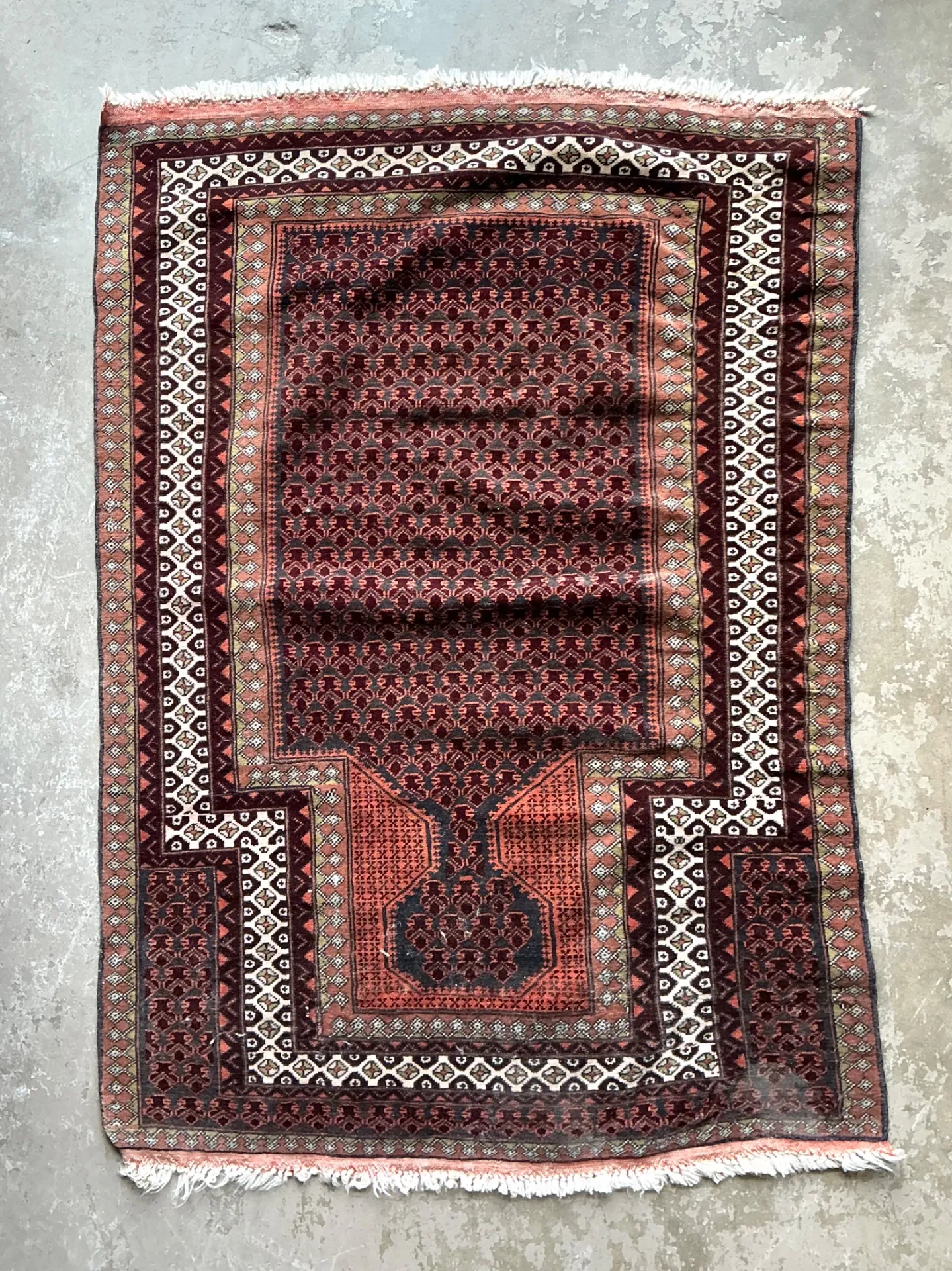 Vintage Hand-Knotted Geometric Wool Rug — additional photo 4