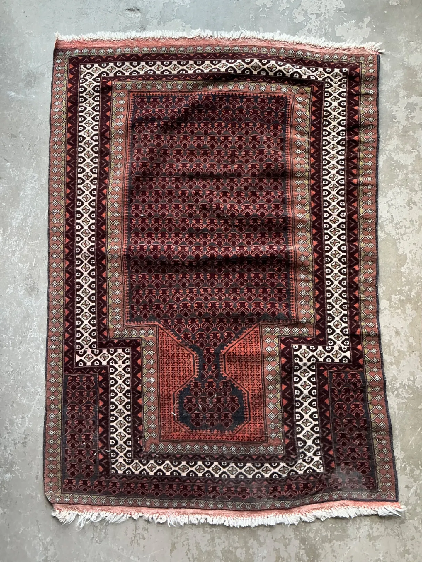 Vintage Hand-Knotted Geometric Wool Rug — additional photo 6