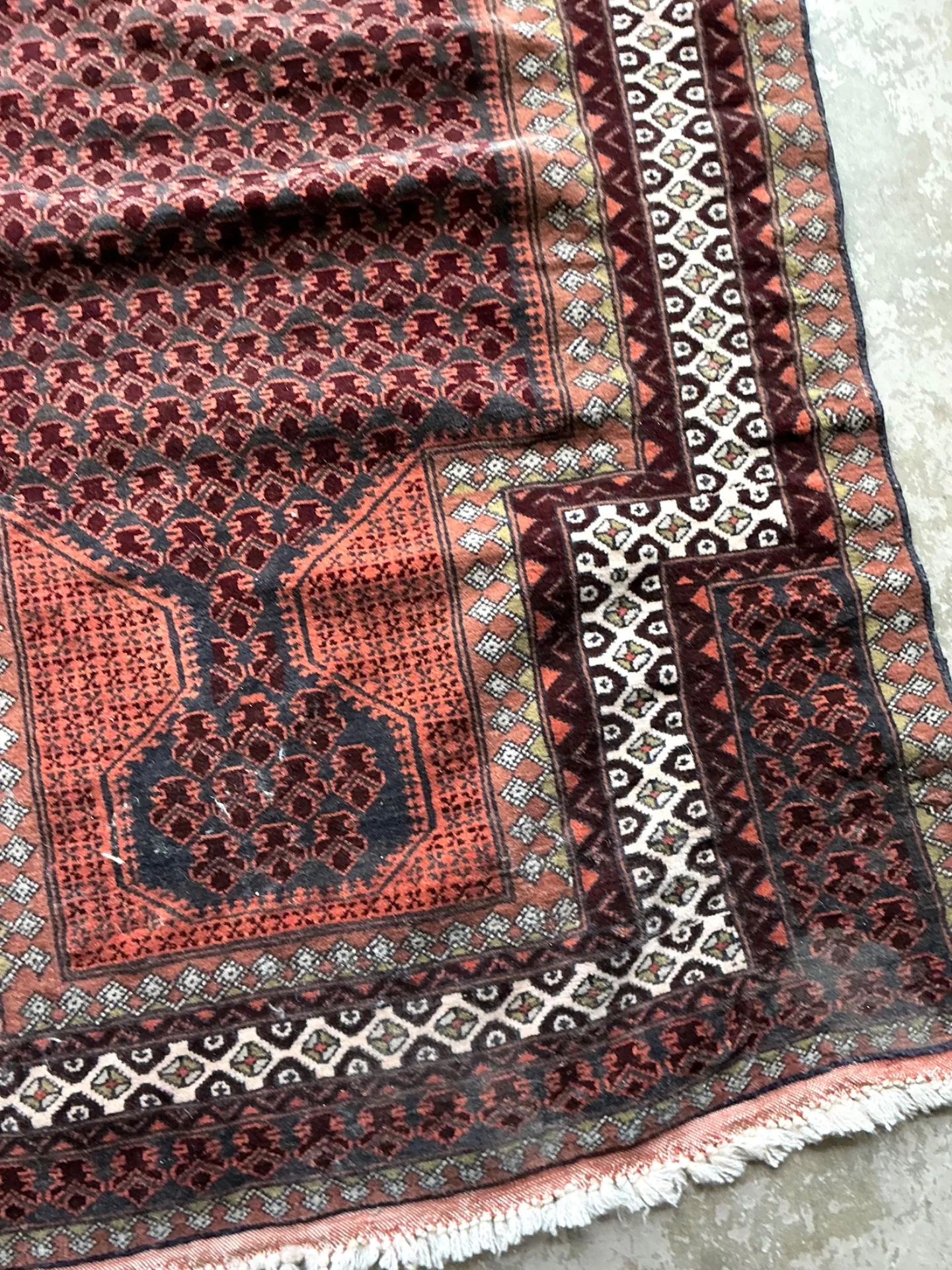 Vintage Hand-Knotted Geometric Wool Rug — additional photo 3