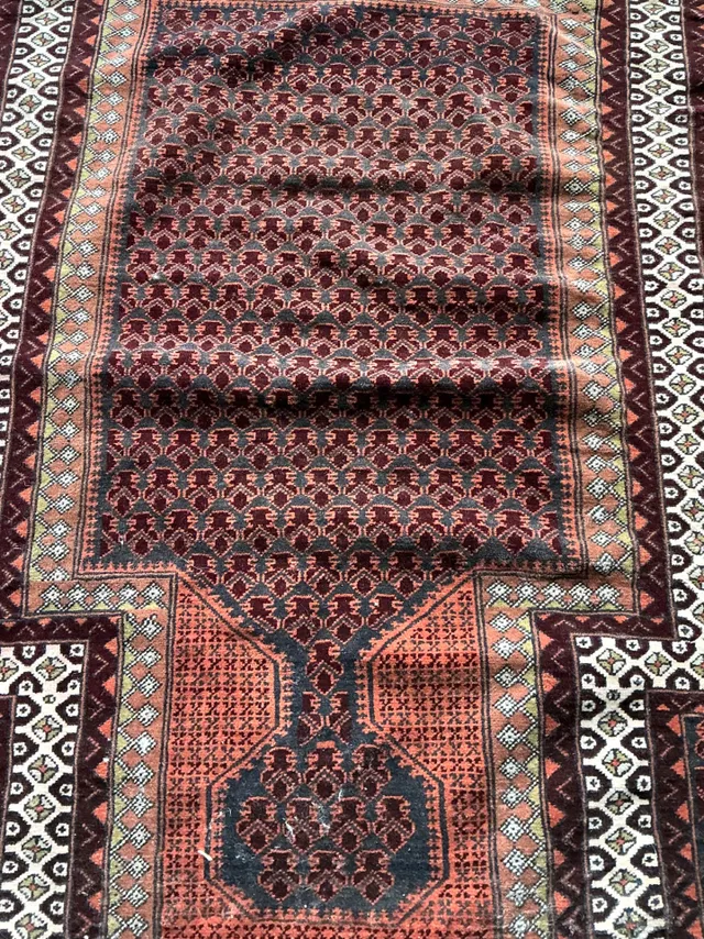 Vintage Hand-Knotted Geometric Wool Rug — additional photo 5