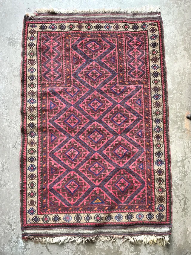 Vintage Hand-Knotted Wool Geometric Rug — additional photo 6