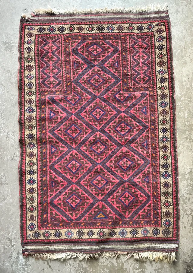 Vintage Hand-Knotted Wool Geometric Rug — additional photo 8