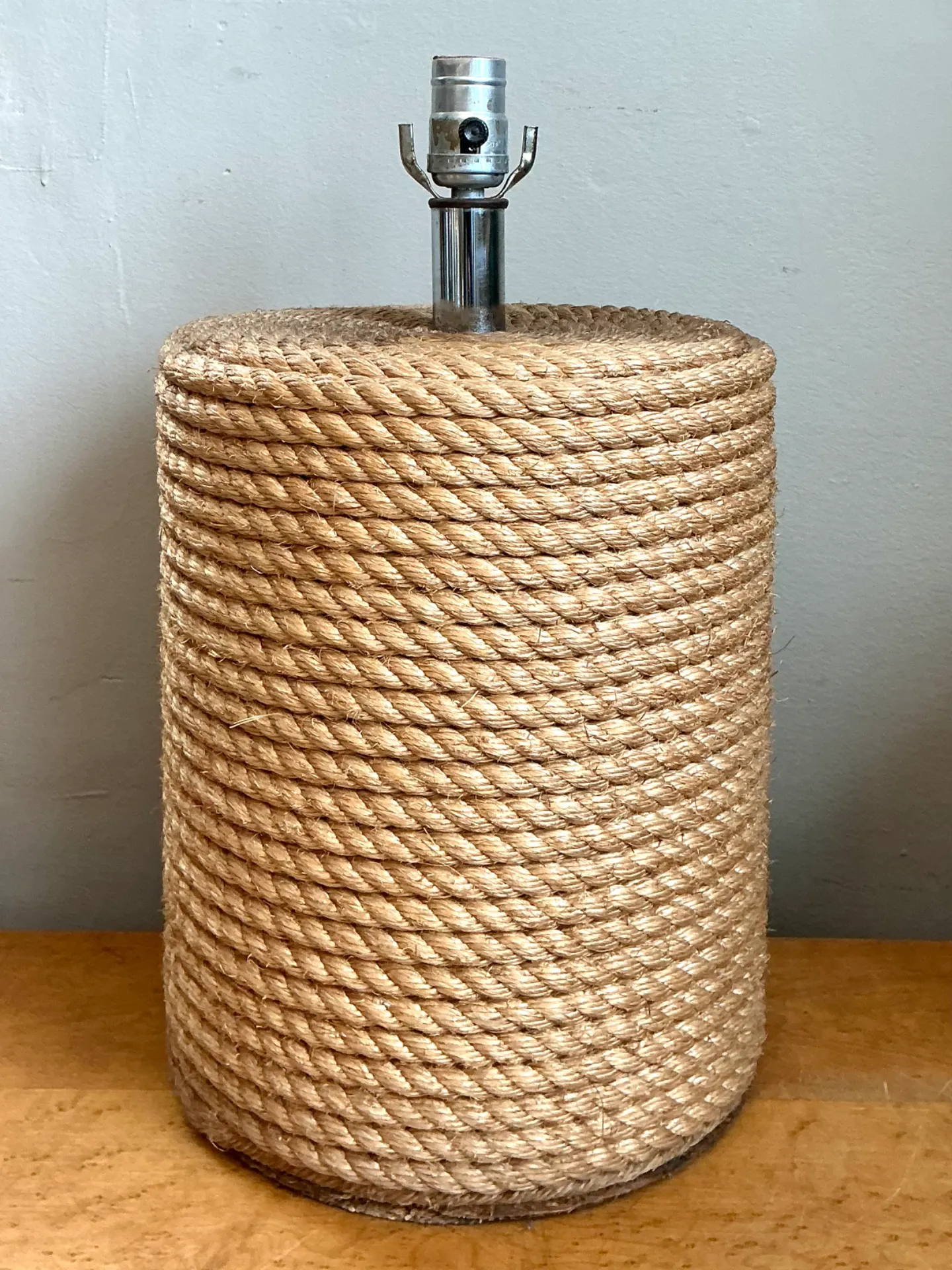 Vintage Rustic Rope Wrapped Lamp — additional photo 4