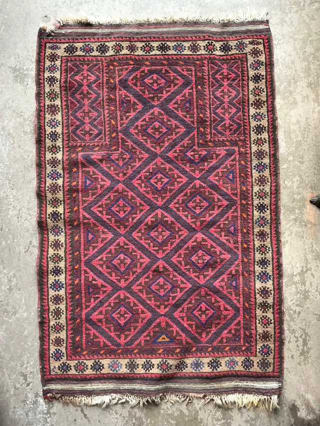 Vintage Hand-Knotted Wool Geometric Rug — additional photo 5