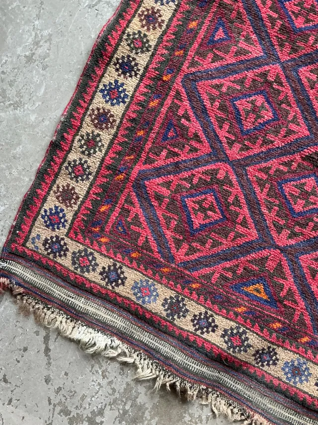 Vintage Hand-Knotted Wool Geometric Rug — additional photo 7