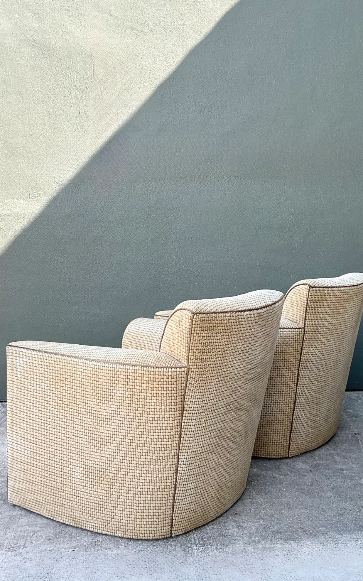 Vintage Donghia Swivel Lounge Chairs with Ottomans - A Pair — additional photo 5