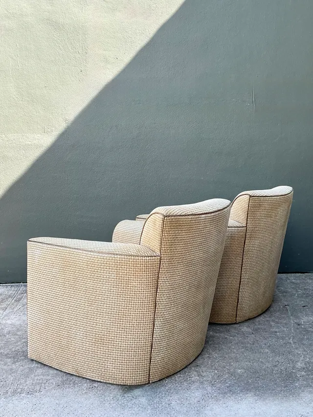 Vintage Donghia Swivel Lounge Chairs with Ottomans - A Pair — additional photo 6