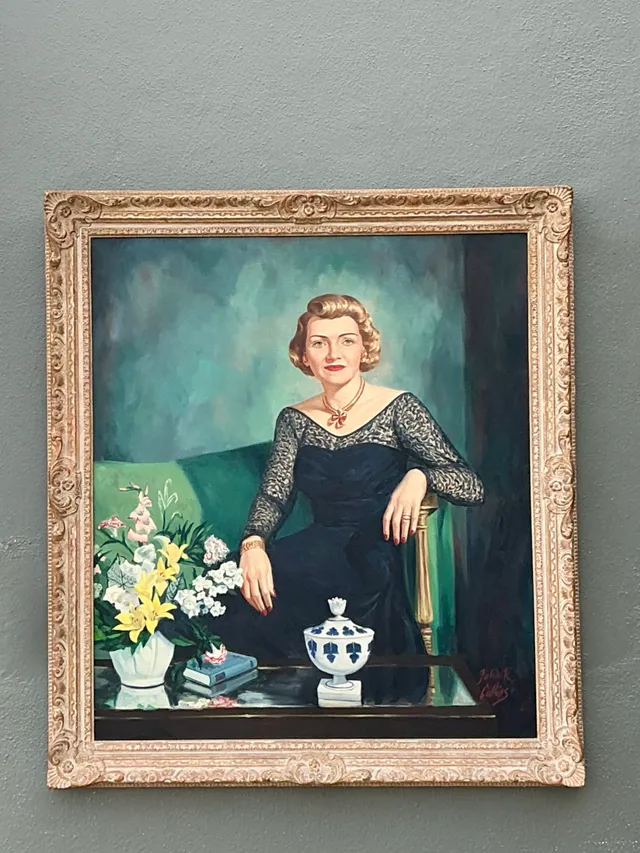Vintage Portrait Painting on Canvas — additional photo 5