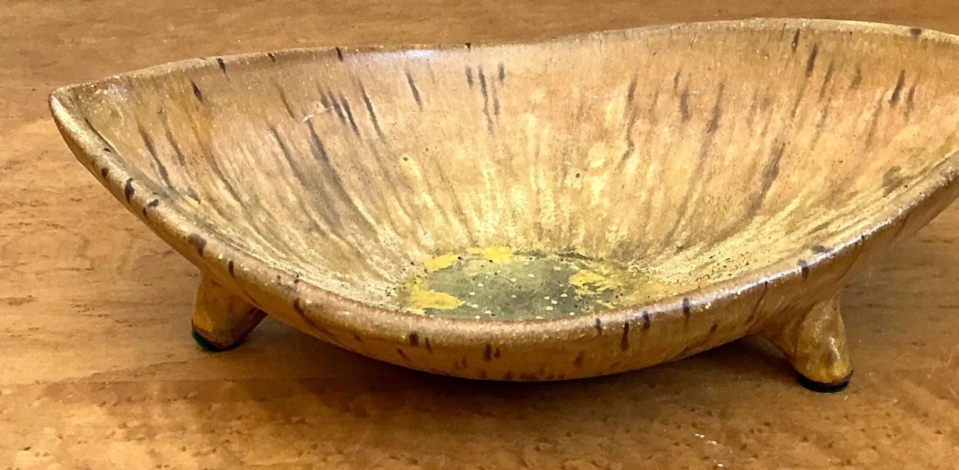 Vintage Tripod Ceramic Bowl — additional photo 4