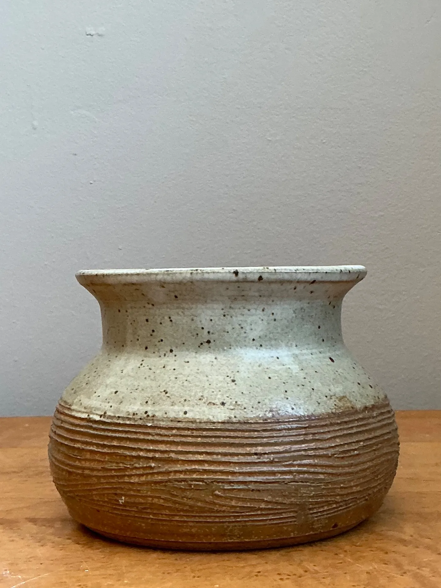 Vintage Textured Studio Pottery Vase — additional photo 5