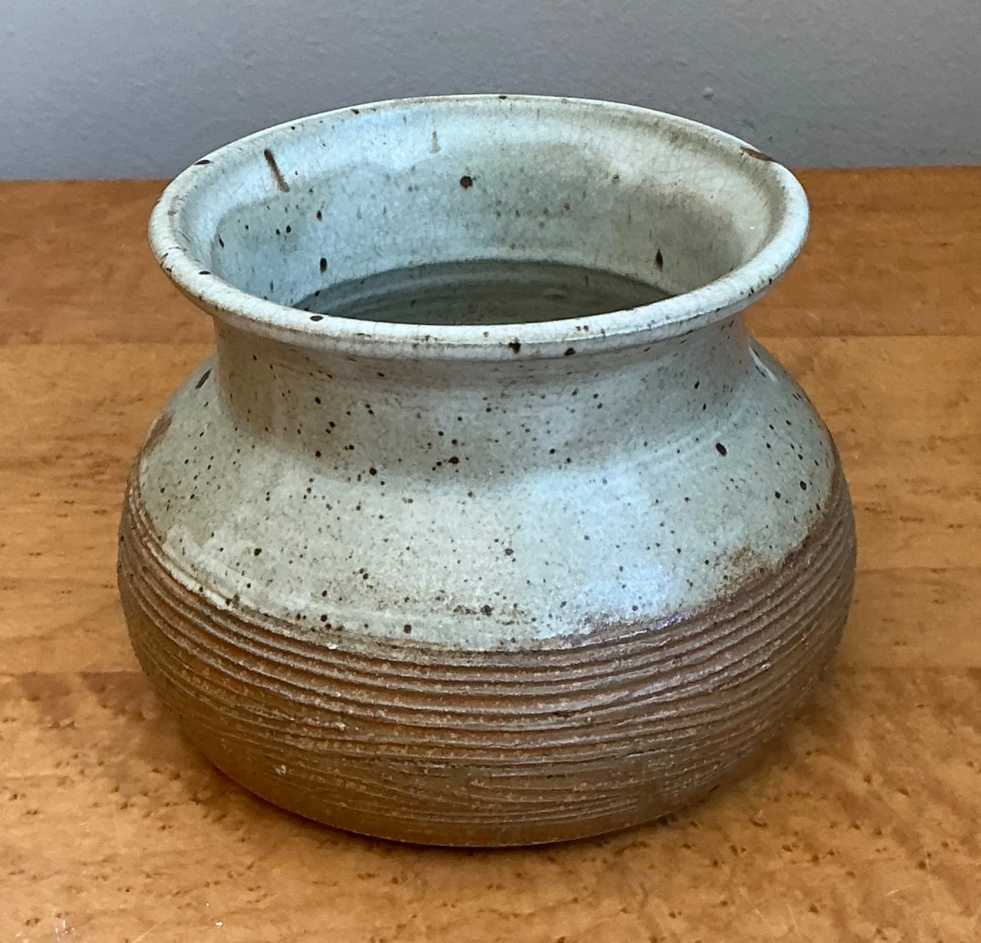 Vintage Textured Studio Pottery Vase — additional photo 7