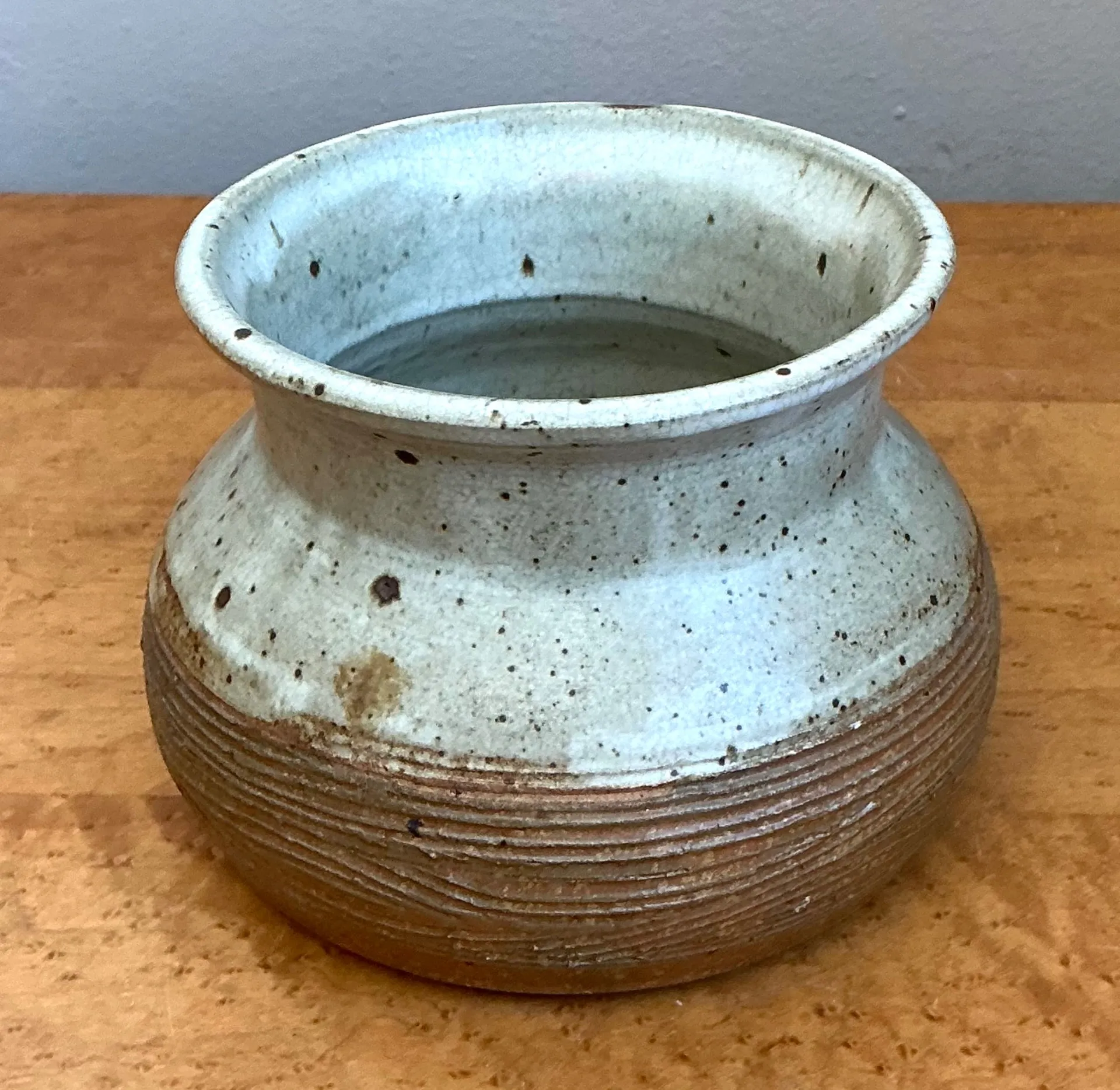 Vintage Textured Studio Pottery Vase — additional photo 1
