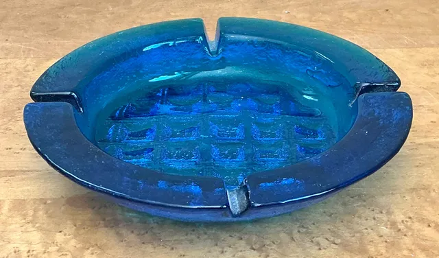 Vintage Cobalt Glass Ashtray — additional photo 8