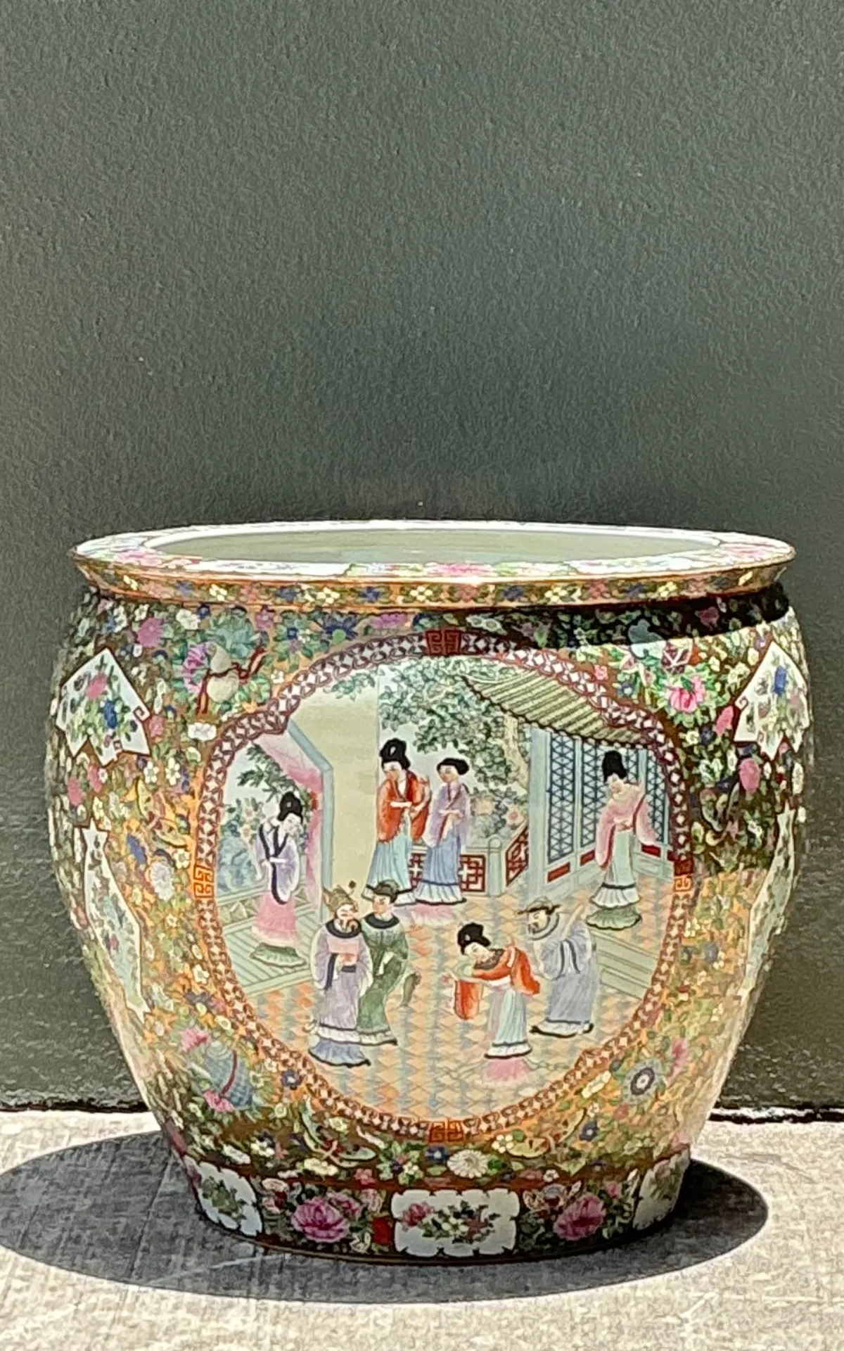 Vintage Chinese Rose Famile Large Planter - Side view