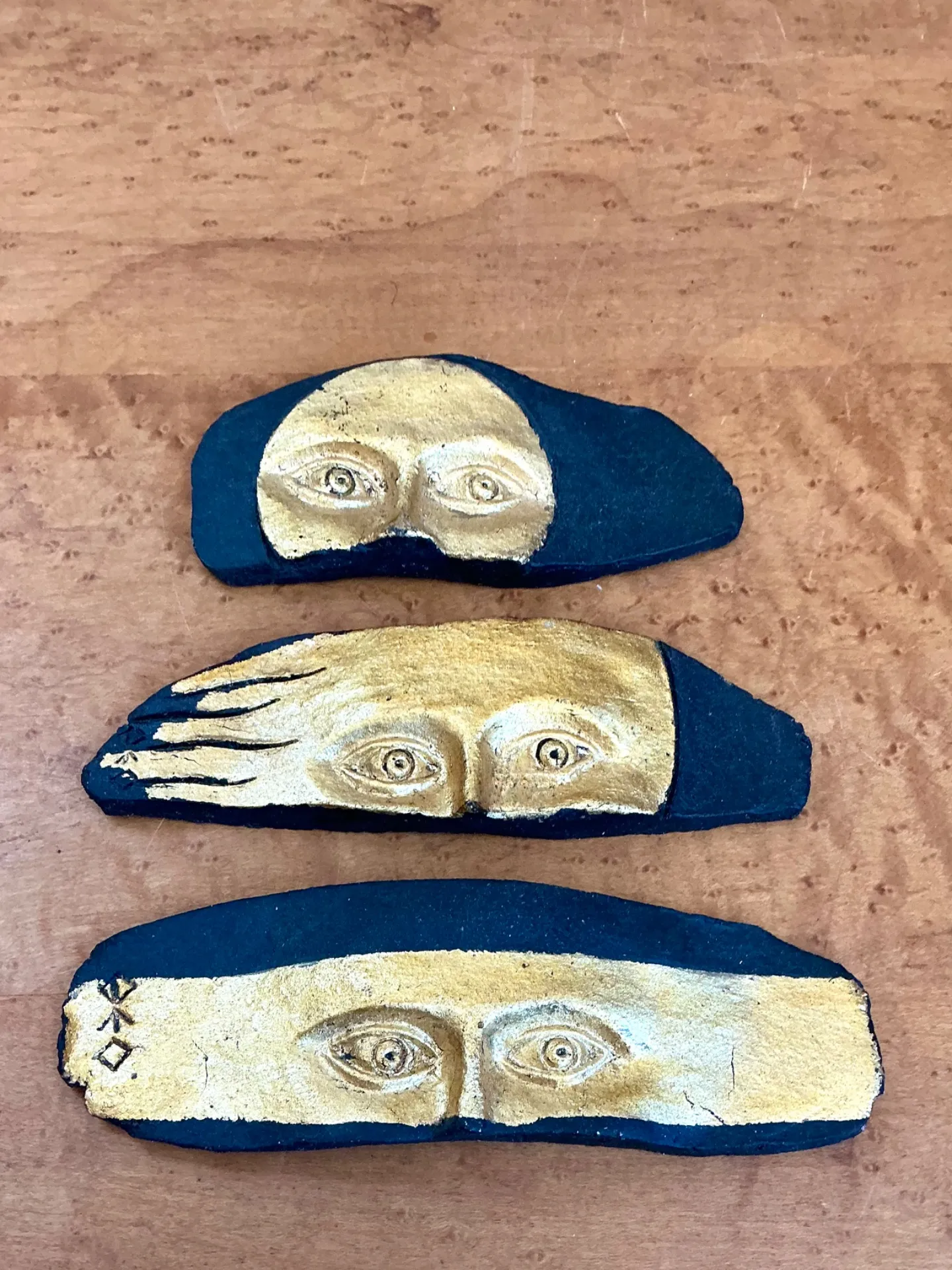 Vintage Original Studio Pottery Gilt Face Stripes - Set Of 3 — additional photo 7