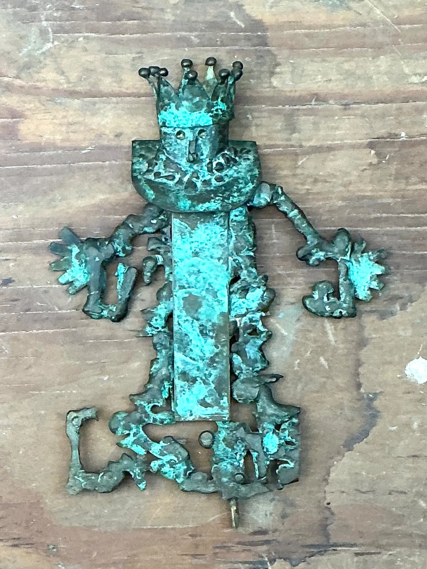 Vintage Patinated Metal King Sculpture — additional photo 3