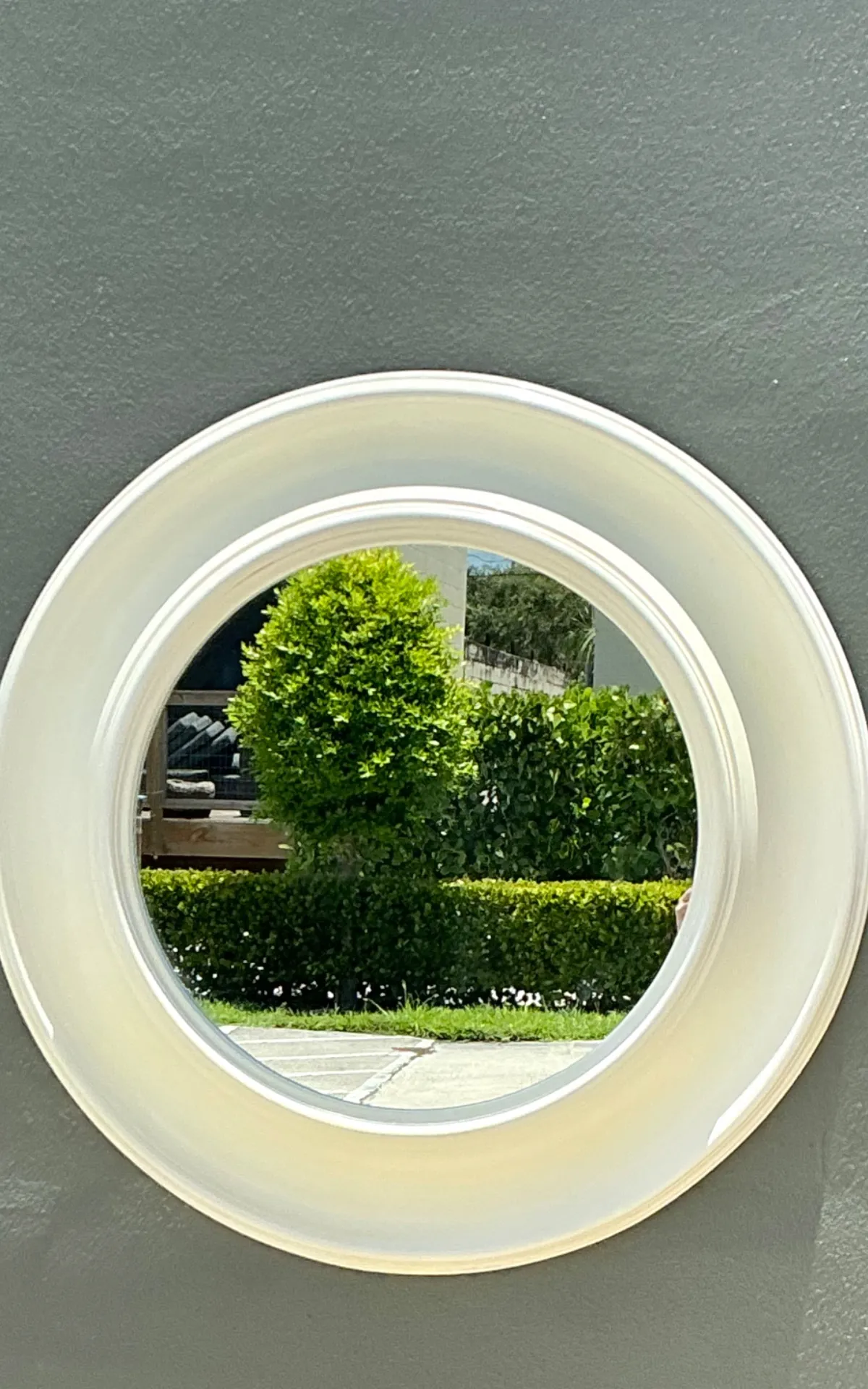 Vintage Round White Wall Mirror - Bottom view