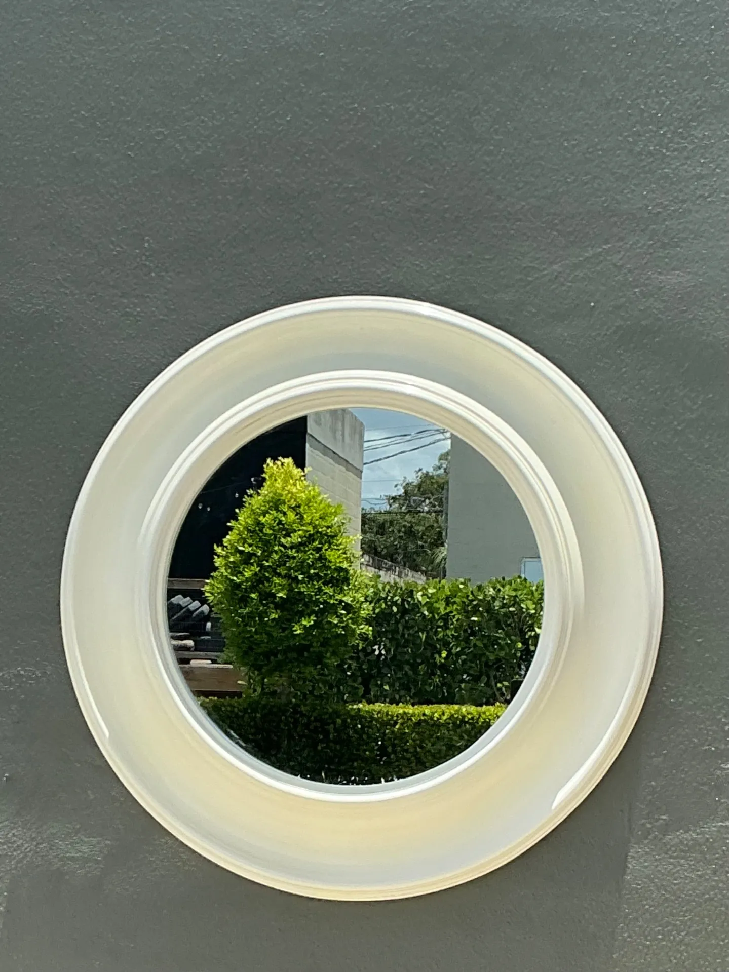 Vintage Round White Wall Mirror — additional photo 3