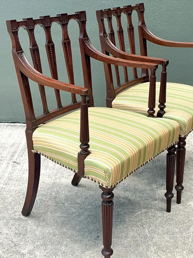 Vintage Carved Wood Chippendale Armchairs - Pair — additional photo 6