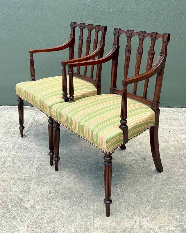 Vintage Carved Wood Chippendale Armchairs - Pair — additional photo 3