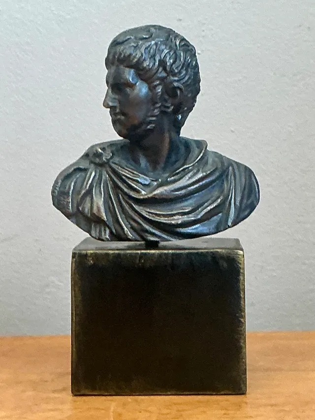 Vintage Roman Emperor Bust on Plinth — additional photo 4