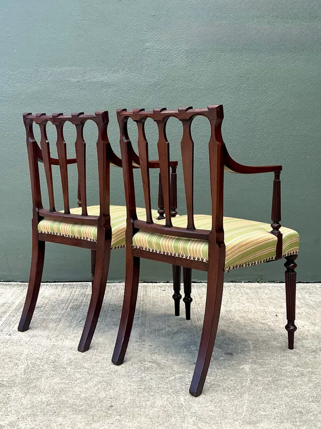 Vintage Carved Wood Chippendale Armchairs - Pair — additional photo 5