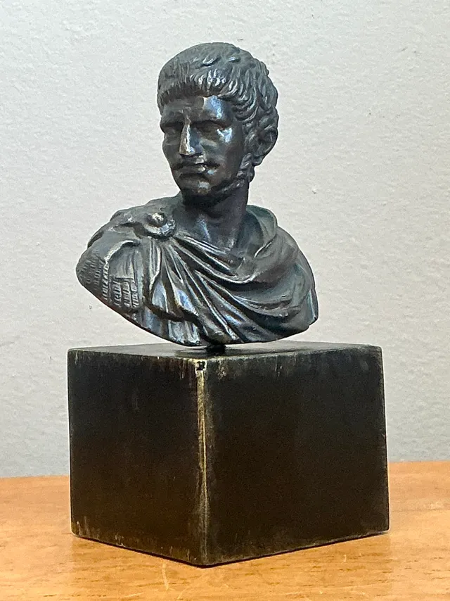 Vintage Roman Emperor Bust on Plinth — additional photo 1