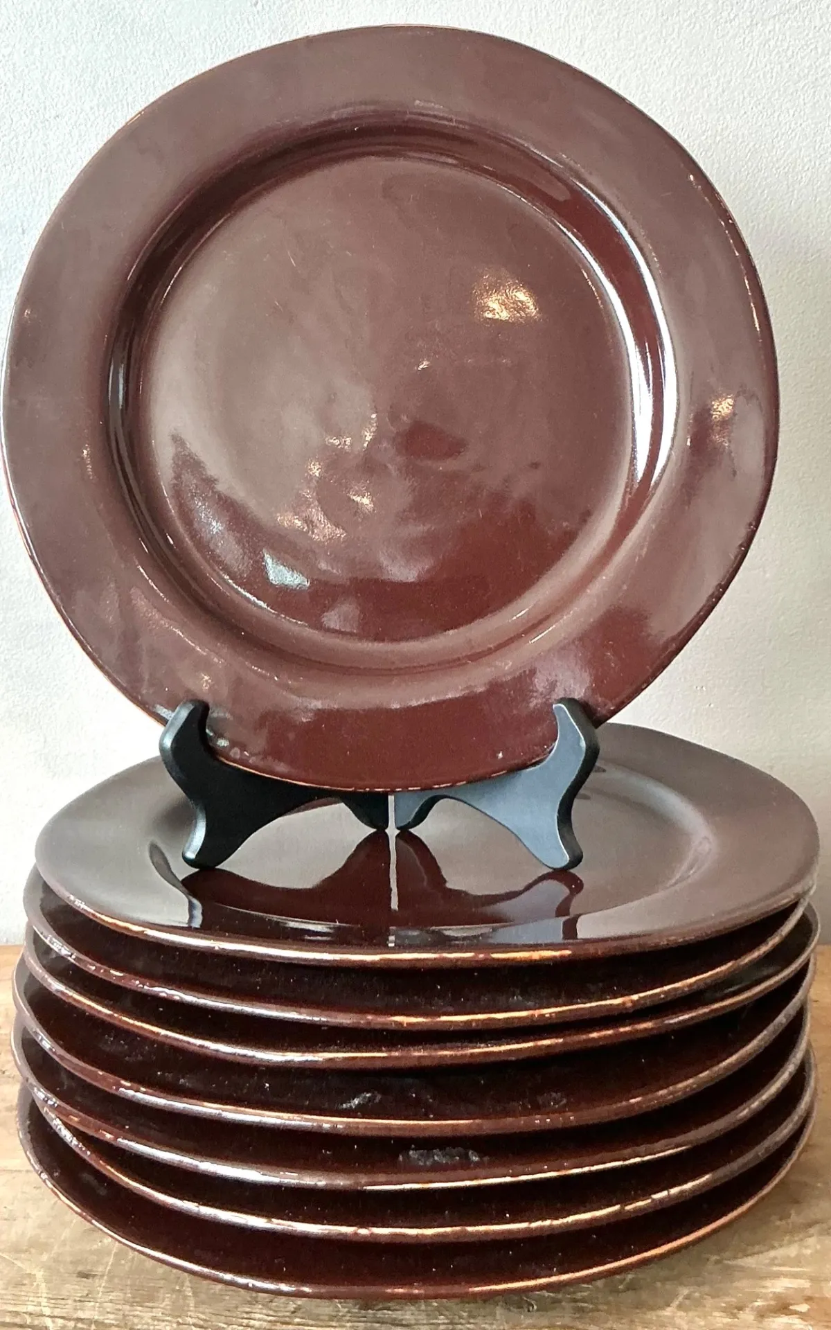 Vintage Italian Vietri Glazed Ceramic Plates - Set of 8 - Side view