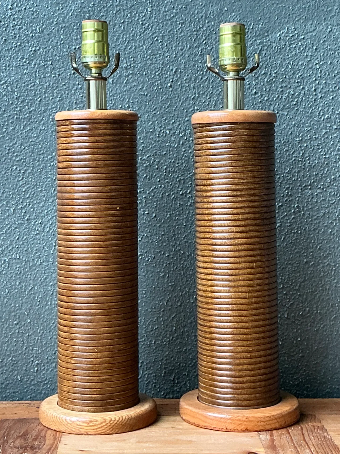 Vintage Pencil Reed Cylinder Lamps - A Pair — additional photo 6