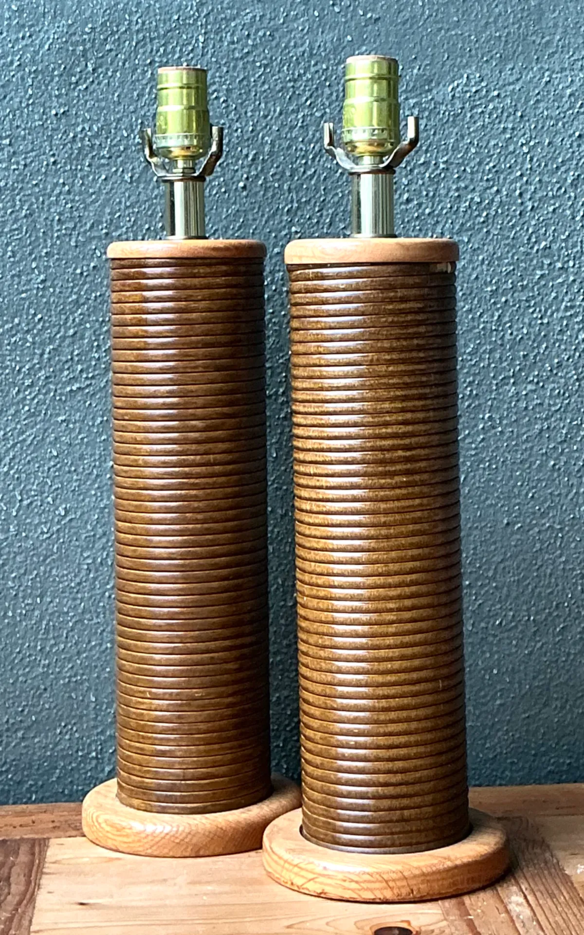 Vintage Pencil Reed Cylinder Lamps - A Pair — additional photo 4