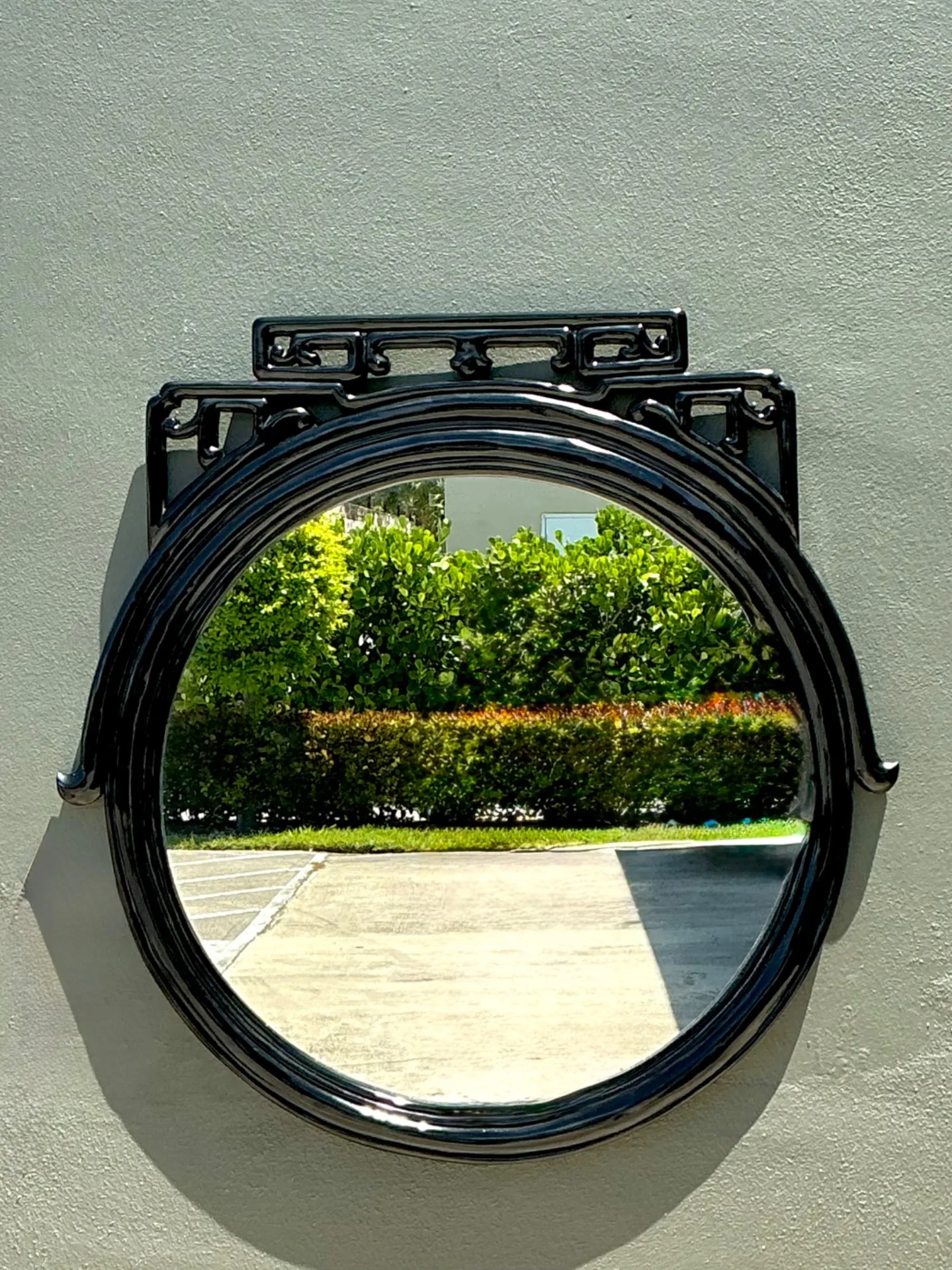 Vintage Black Lacquered Fretwork Round Wall Mirror — additional photo 7