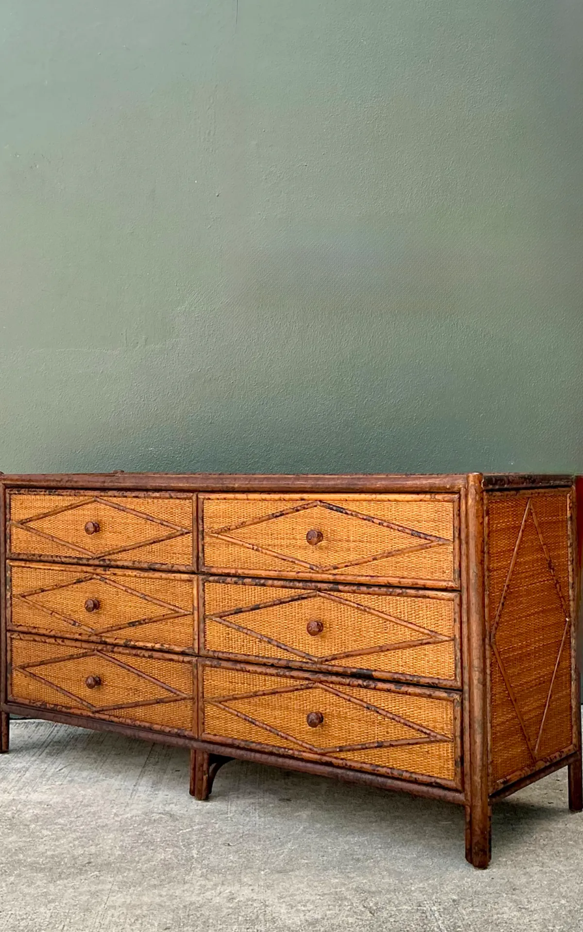 Vintage Diamond Rattan and Wood Six-Drawer Dresser — additional photo 6