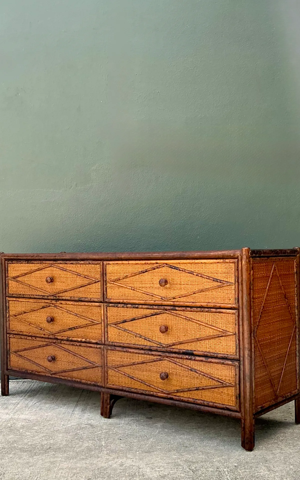 Vintage Diamond Rattan and Wood Six-Drawer Dresser — additional photo 5