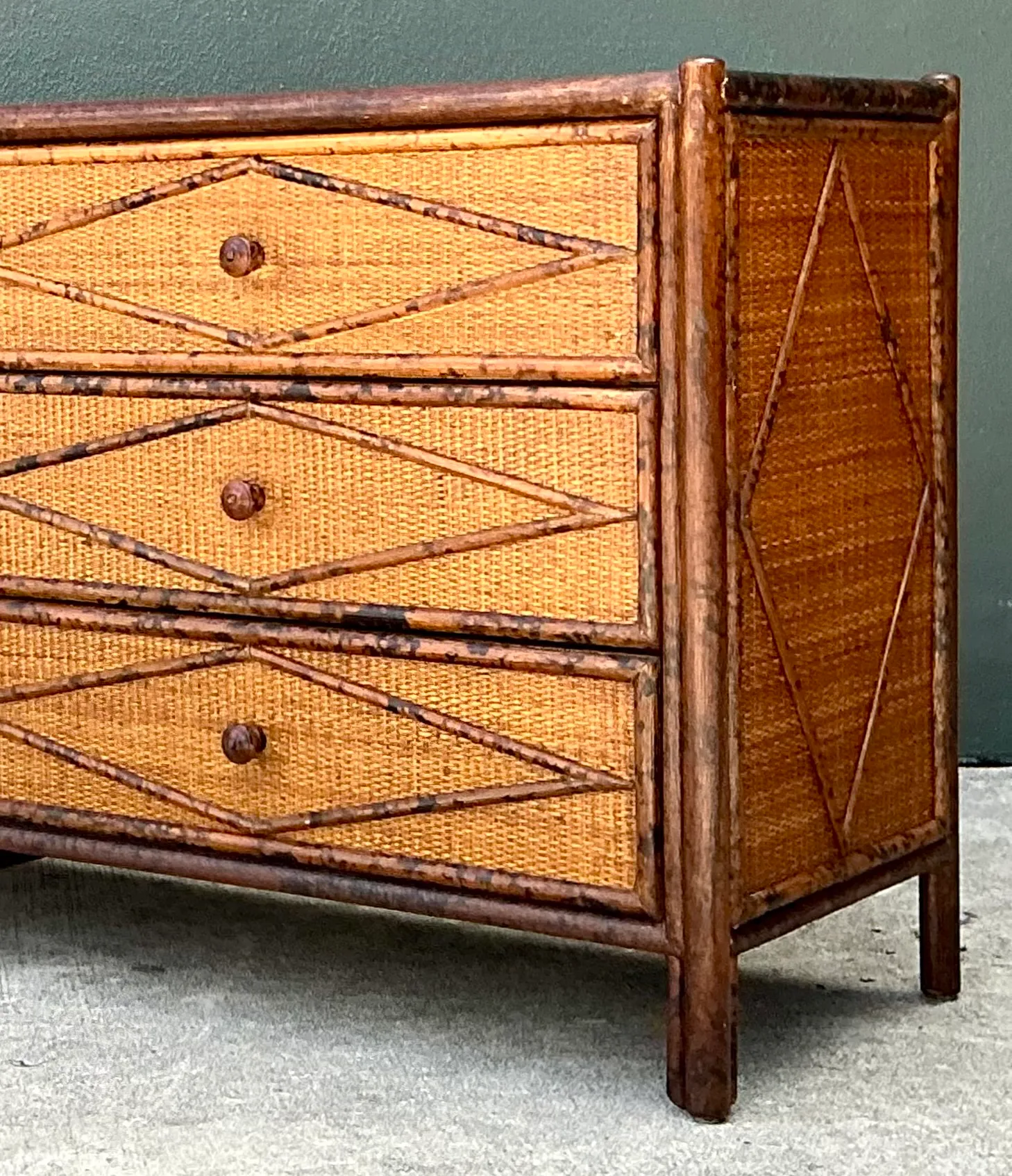 Vintage Diamond Rattan and Wood Six-Drawer Dresser — additional photo 2