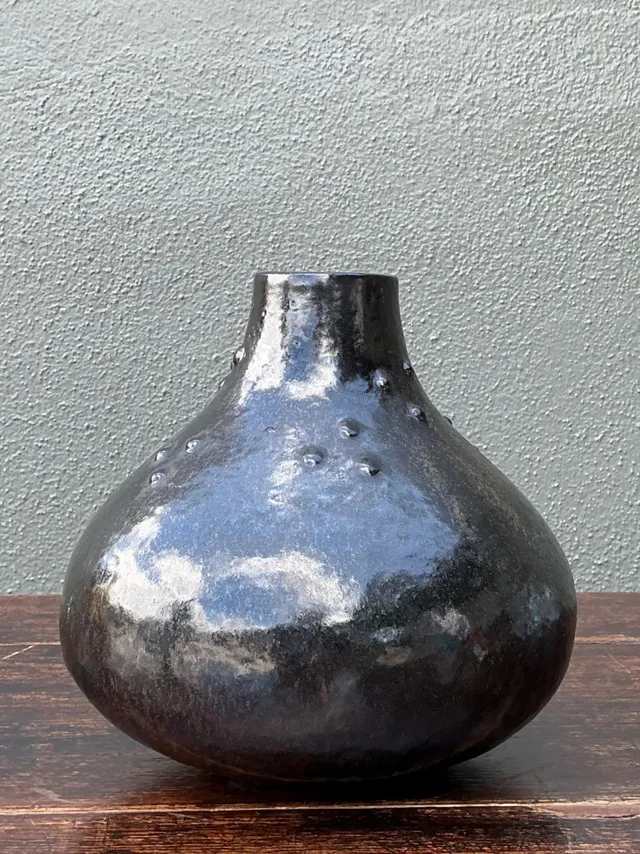 Vintage Black Textured Ceramic Vase — additional photo 4