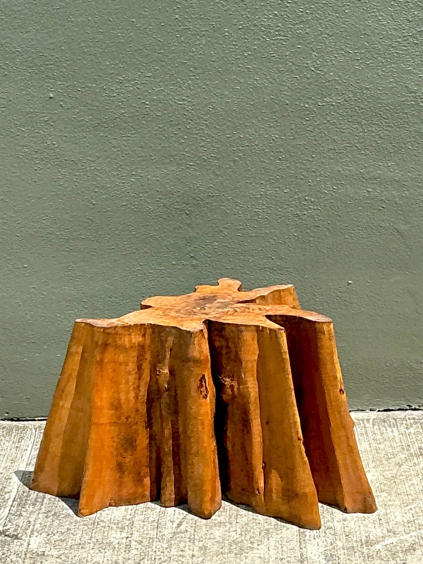 Vintage Natural Wood Tree Stump Table — additional photo 2