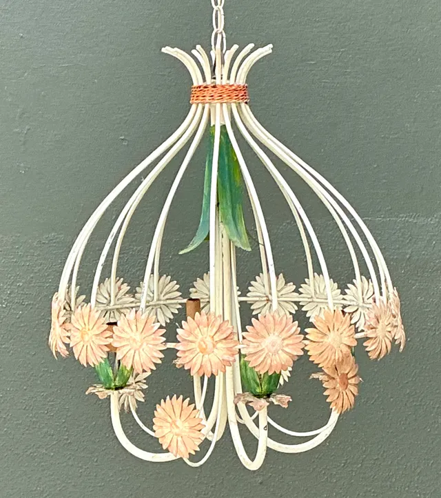 Vintage Tole Daisy Chandelier — additional photo 6