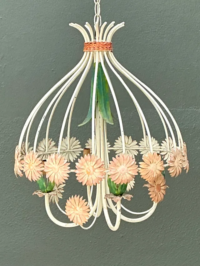 Vintage Tole Daisy Chandelier — additional photo 2