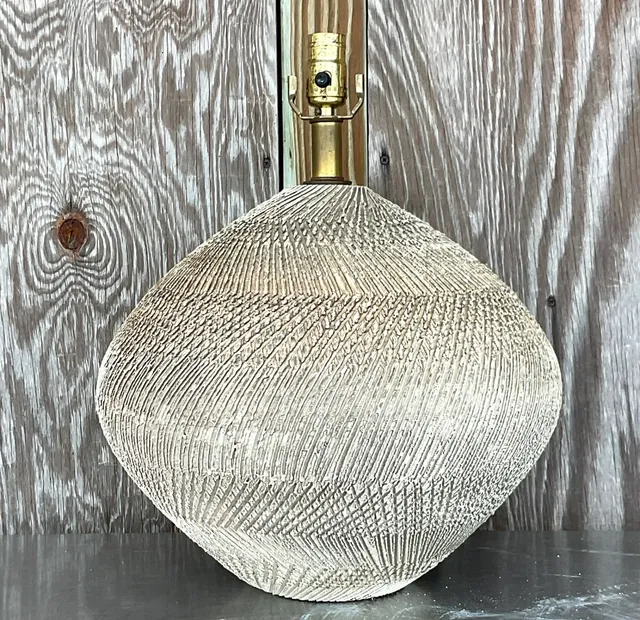 Vintage Scored Ceramic Table Lamp — additional photo 3