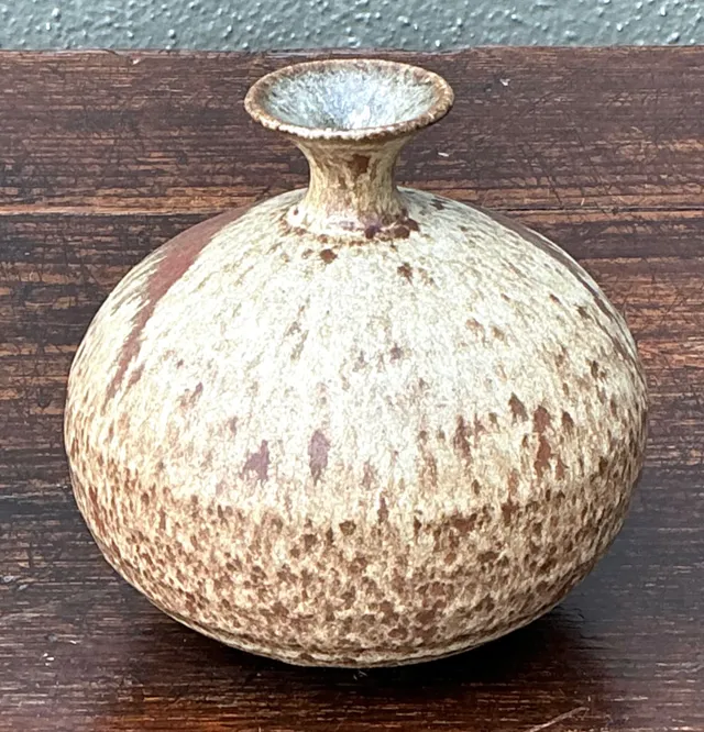 Handcrafted Earth-Tone Ceramic Vase — additional photo 7