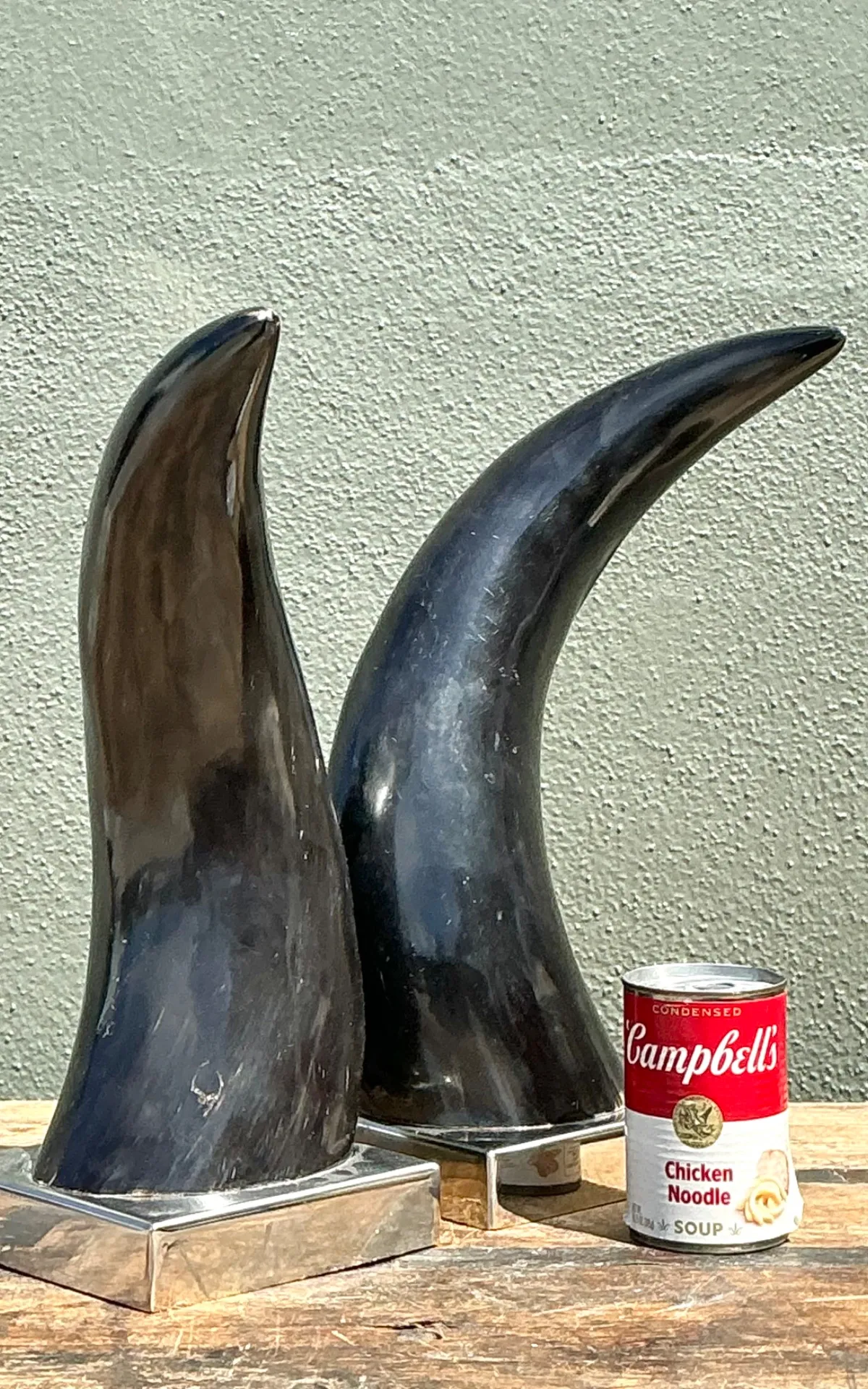 Vintage Natural Horns On Chrome Plinths - A Pair — additional photo 5